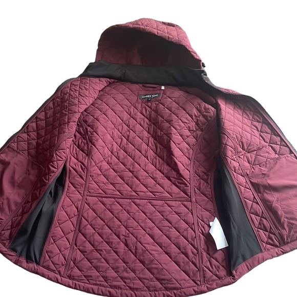 Andrew Marc - Women's Mixed Media Jacket - Picture 3 of 5